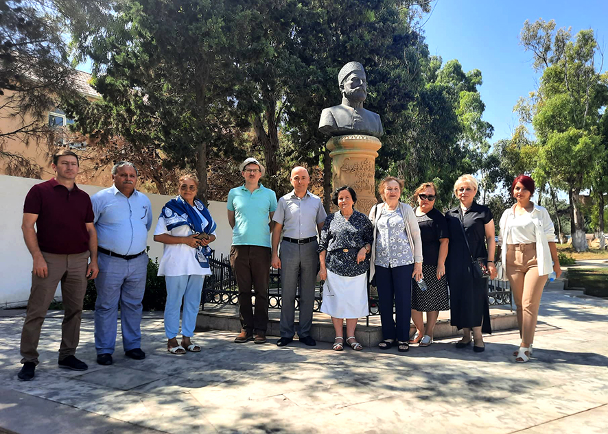 Məşhur xeyriyyəçi H.Z.Tağıyevin məzarı ziyarət olunub