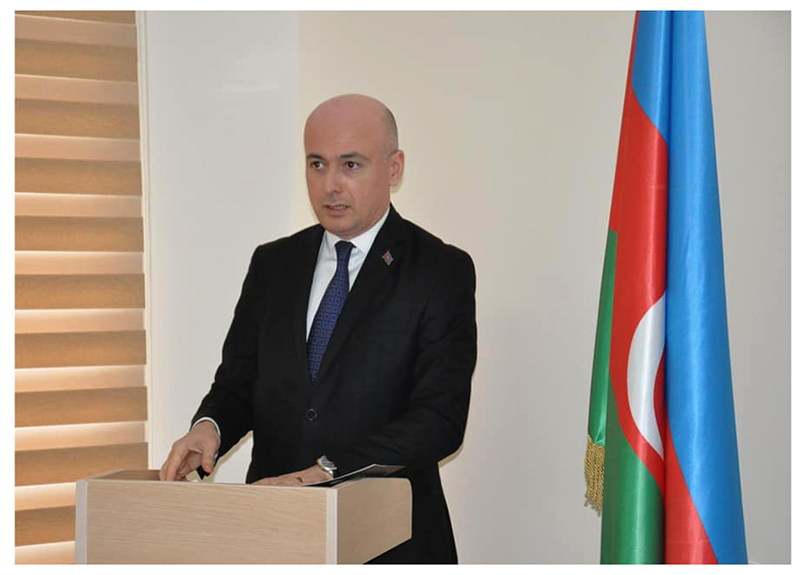 Tarix elmləri doktoru Fərhad Cabbarov Ömər Faiq Nemanzadəyə həsr olunmuş tədbirdə çıxış edib