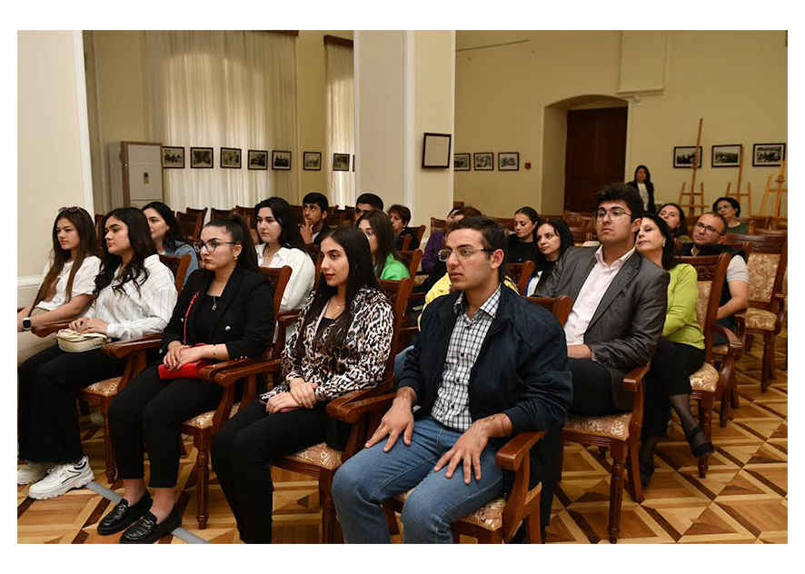 Muzeydə epiqrafikaya həsr olunmuş məşğələ keçirilib