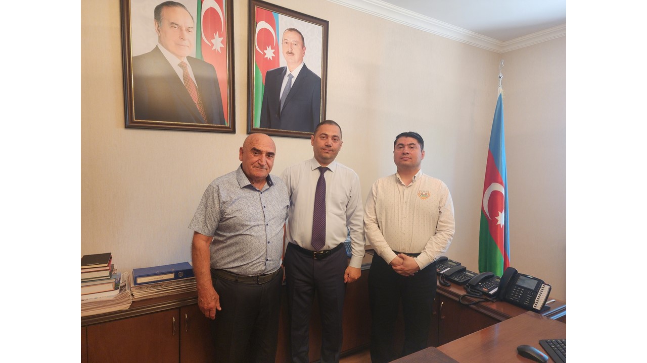 Muzeyin əməkdaşı Naxçıvanda Kəngərli rayon İcra Hakimiyyətinin başçısı ilə görüşdə iştirak edib və muzeyin arxeoloji kolleksiyası barədə məlumat verib
