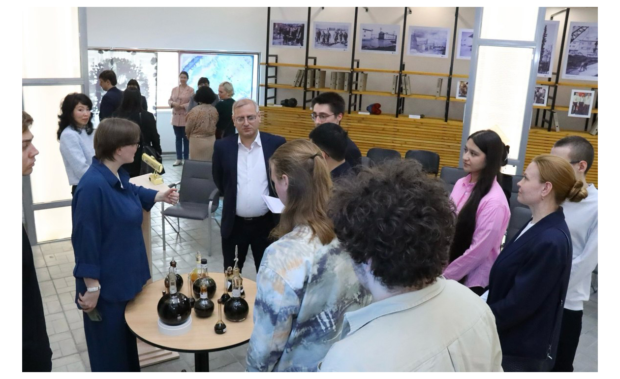 В рамках международного научного-культурного сотрудничества прошла выставка, посвященная академику Юсифу Мамедалиеву