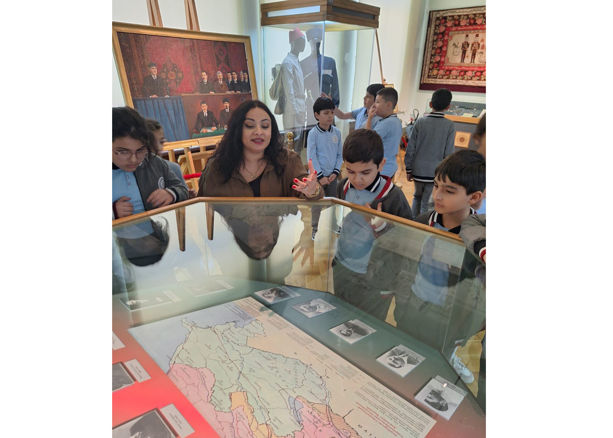 Muzeydə 18 Oktyabr - Müstəqilliyin Bərpası Gününə həsr olunmuş açıq dərs keçirilib