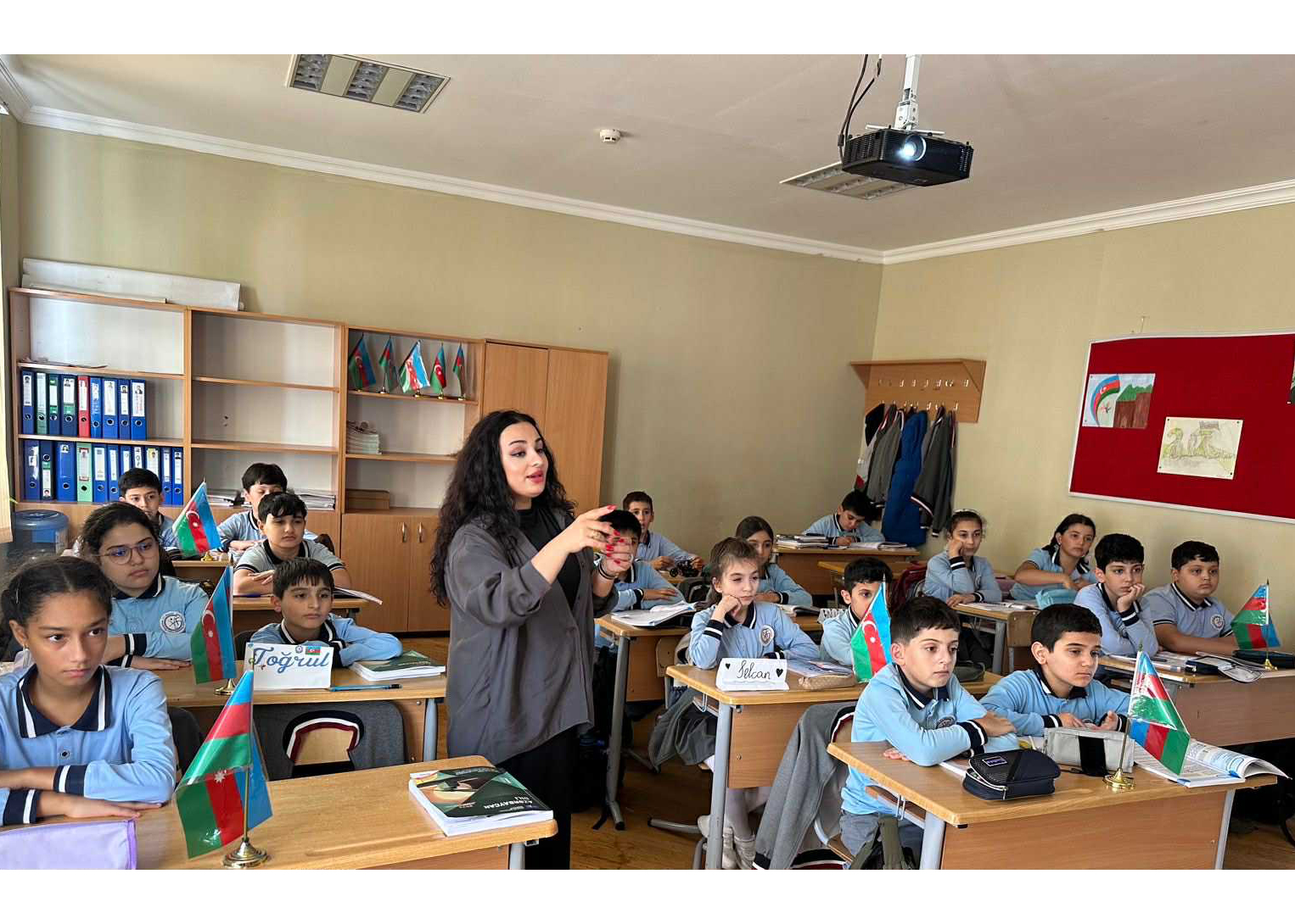 Muzeyin 105 illiyi münasibətilə şagirdlərə mühazirə oxunub