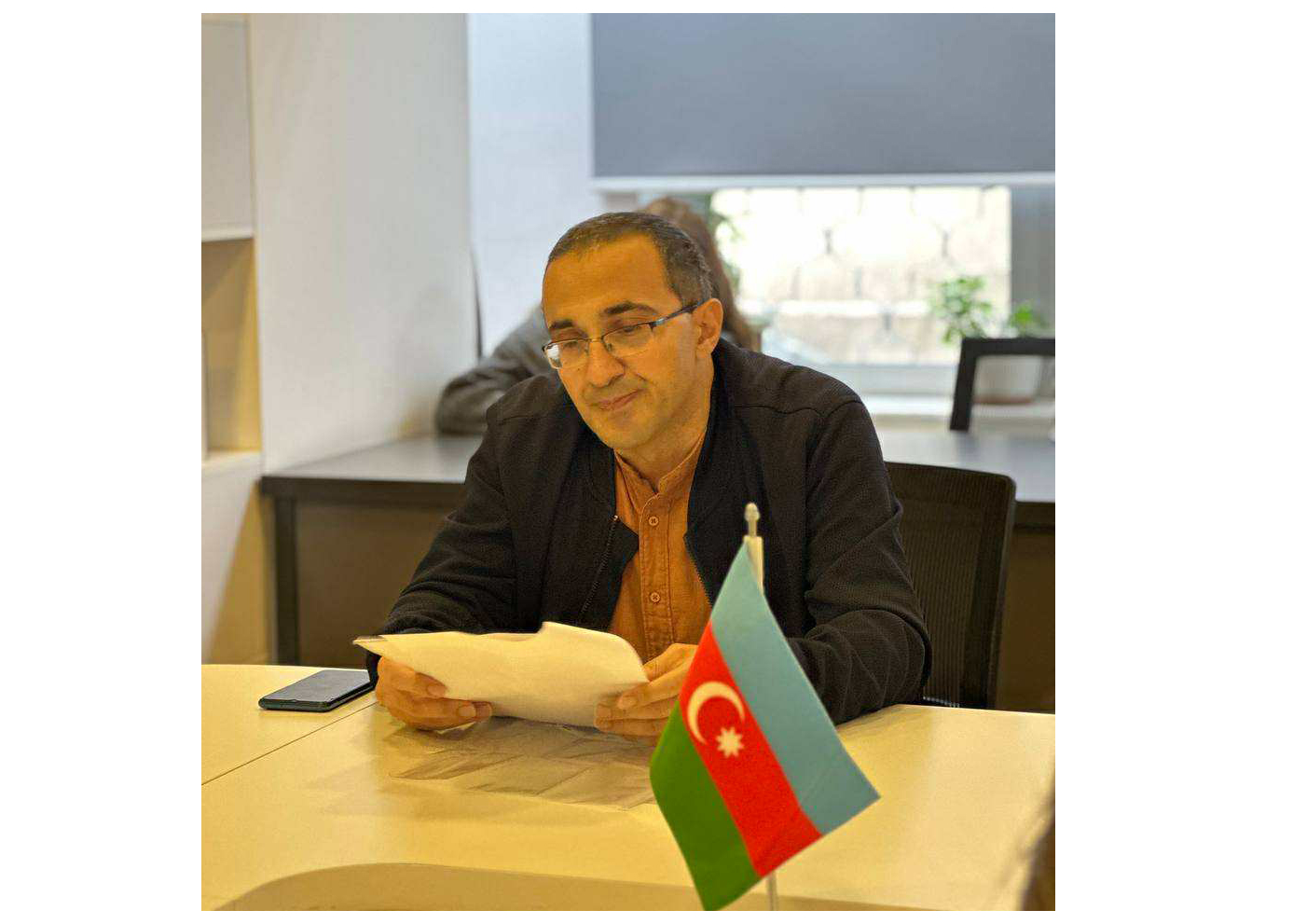 Muzeyin əməkdaşı S.Ə.Şirvaniyə həsr olunmuş tədbirdə məruzə ilə çıxış edib